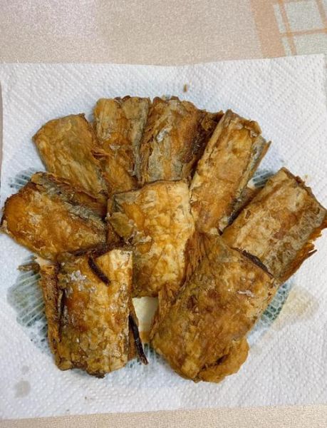 炸带鱼怎么做好吃_炸带鱼用面粉还是淀粉