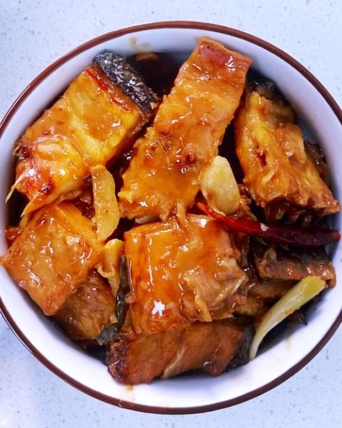 红烧青鱼块怎么做好吃_红烧青鱼块的家常做法