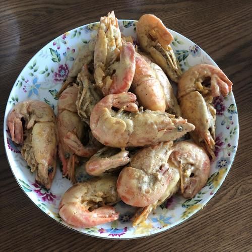 蛋黄虾怎么做_蛋黄虾的做法步骤详解