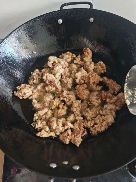 四川炸酥肉怎么做_正宗做法步骤详解