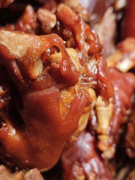 卤猪蹄的做法及配料_家庭版卤猪蹄怎么做好吃