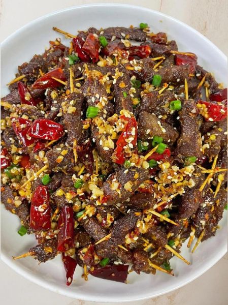 牛里脊怎么做好吃_牛里脊腌制多久才嫩