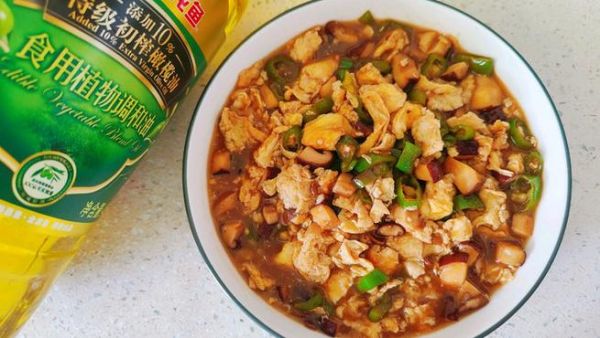 鸡蛋辣椒酱怎么做_鸡蛋辣椒酱的做法窍门