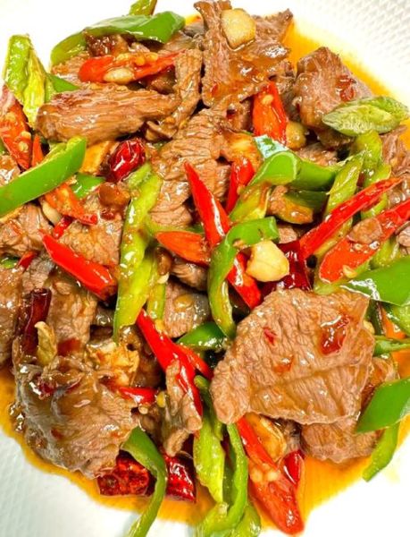 青椒炒牛肉丝怎么做_牛肉丝怎么炒才嫩