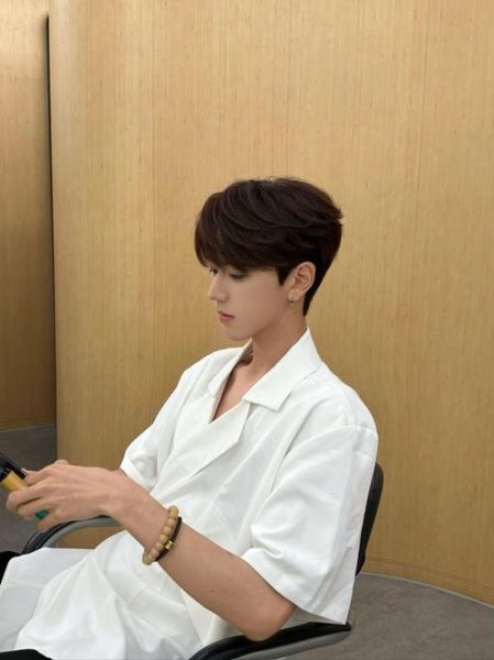 男士发型怎么选_适合脸型的男士发型