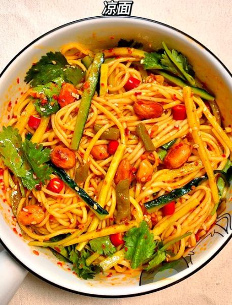家常凉拌面怎么做_凉拌面酱汁怎么调