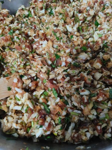 香菇白菜肉馅饺子怎么做_香菇白菜饺子馅怎么调才好吃