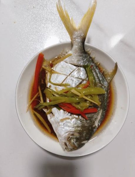 鲳鱼怎么做好吃_清蒸鲳鱼家常做法