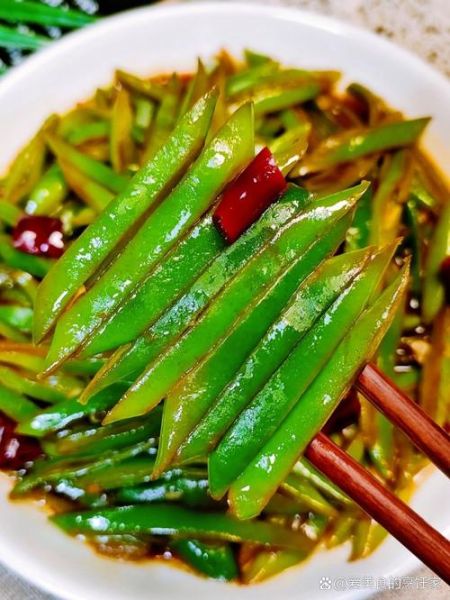 炒豆角丝怎么炒好吃_家常炒豆角丝做法