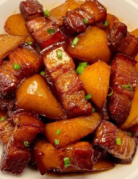 土豆炖猪肉怎么做_家常做法步骤详解