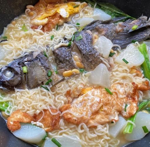 鱼汤面怎么熬汤白_鱼汤面用什么鱼最好