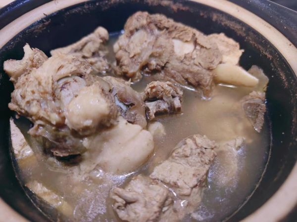 清炖排骨怎么做_家常清炖排骨的做法