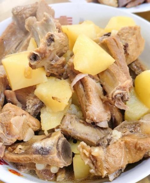 清炖排骨怎么做_家常清炖排骨的做法