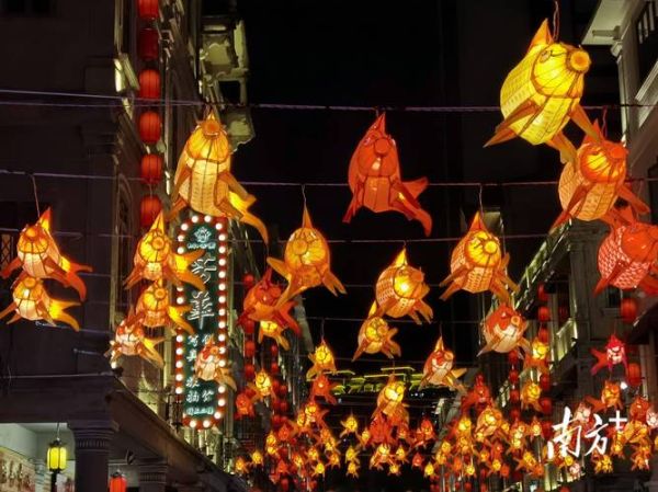 夜晚闹热是什么_夜晚闹热怎么形容