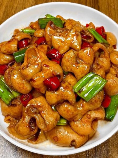 干锅肥肠怎么做_干锅肥肠的家常做法