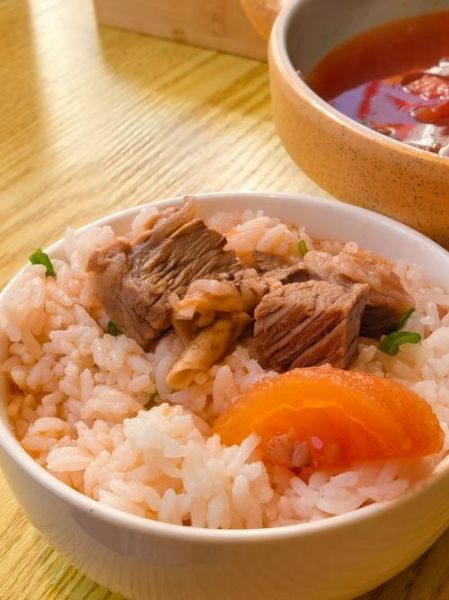 牛肉饭怎么做_牛肉饭酱汁怎么调