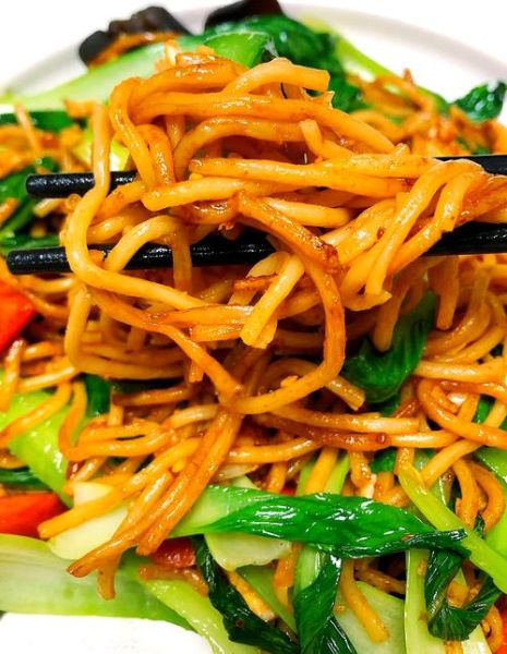 鸡蛋炒面怎么炒不粘锅_家常鸡蛋炒面做法