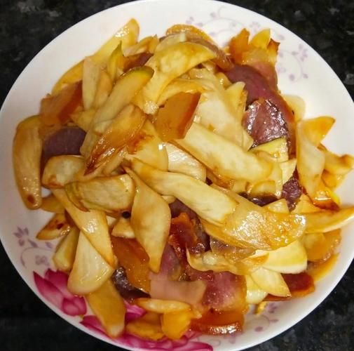 茭白怎么炒好吃_茭白炒肉片的做法步骤