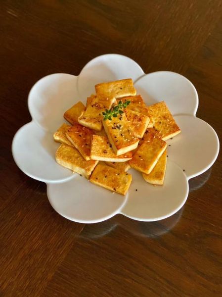 香煎豆腐怎么做好吃_家常香煎豆腐的做法步骤