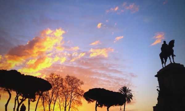 日落什么什么_日落最佳观赏地点有哪些