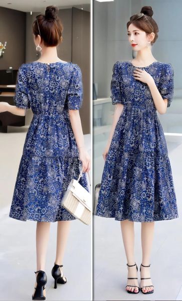 商场新款连衣裙怎么选_2024流行色有哪些