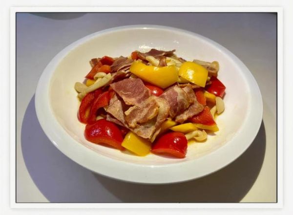 培根怎么煎才不硬_培根可以做什么菜