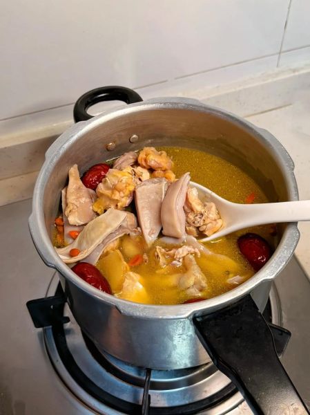 猪肚怎么洗才没异味_猪肚炖什么最养胃