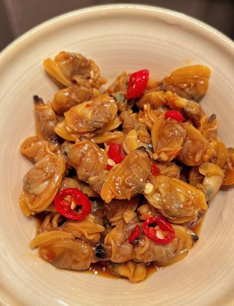 花蛤怎么清洗才干净_花蛤的家常做法步骤