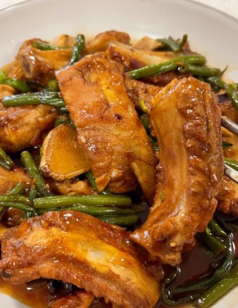 排骨炖豆角怎么做_排骨炖豆角需要焯水吗