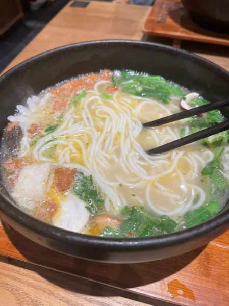 米线汤怎么熬_正宗云南米线汤底配方