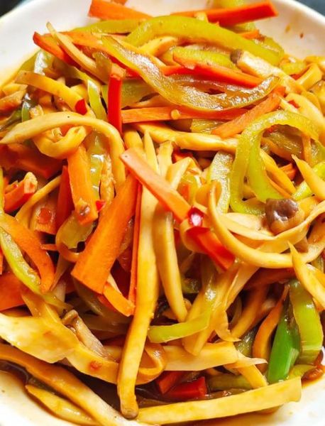 家常炒杏鲍菇怎么做_杏鲍菇炒多久才脆嫩