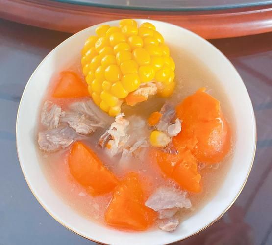 胡萝卜炖排骨怎么做_胡萝卜炖排骨的家常做法