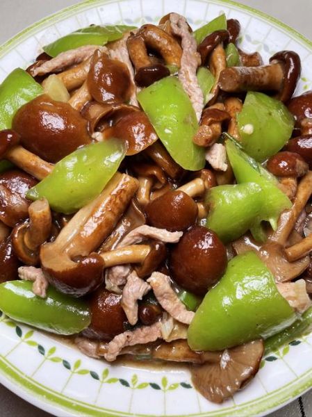 炒蘑菇的家常做法_蘑菇怎么炒才好吃