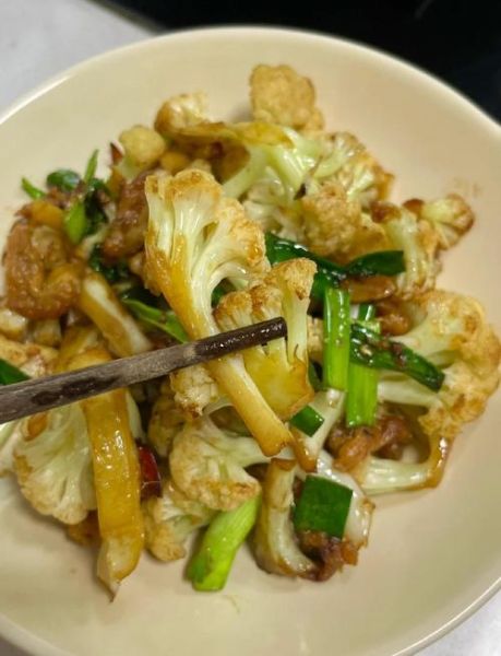 干煸花菜怎么做_干煸花菜的家常做法