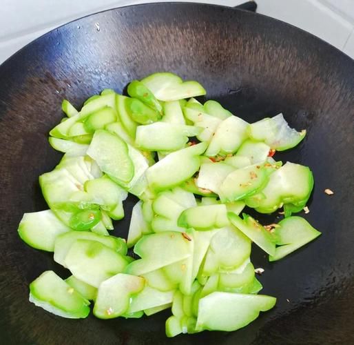佛手瓜怎么炒好吃_佛手瓜的做法大全