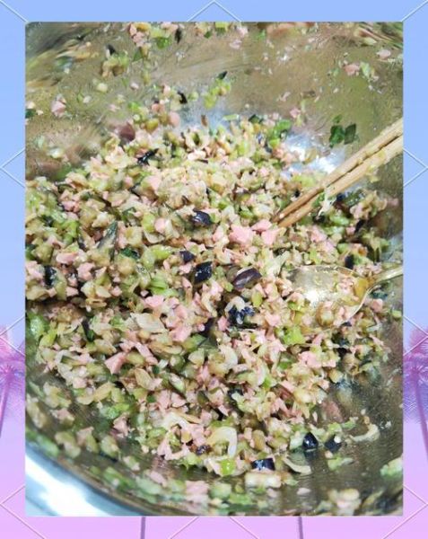 茄子馅饺子怎么做_茄子饺子馅怎么调才好吃