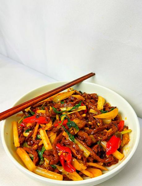 泡椒炒牛肉怎么做_泡椒炒牛肉的家常做法