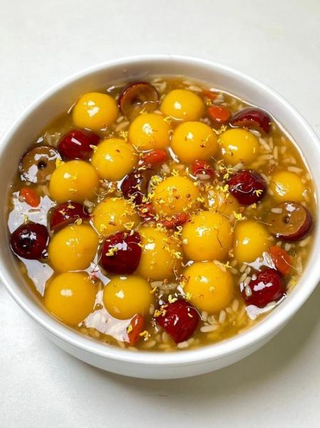 醪糟汤圆怎么做_醪糟汤圆的做法窍门