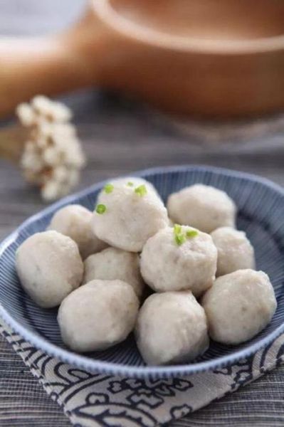 鱼丸怎么做_鱼丸为什么弹牙