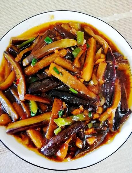 鱼香茄子怎么做_家常鱼香茄子简单做法