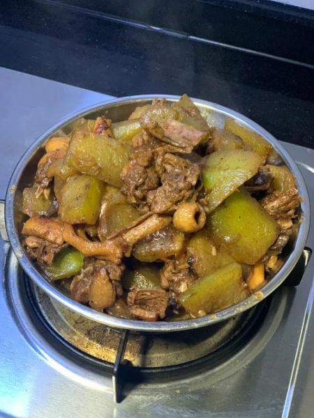 冬瓜焖鸭肉怎么做_冬瓜焖鸭肉的家常做法