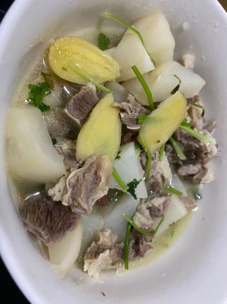 红萝卜烧牛肉怎么做好吃_家常做法窍门