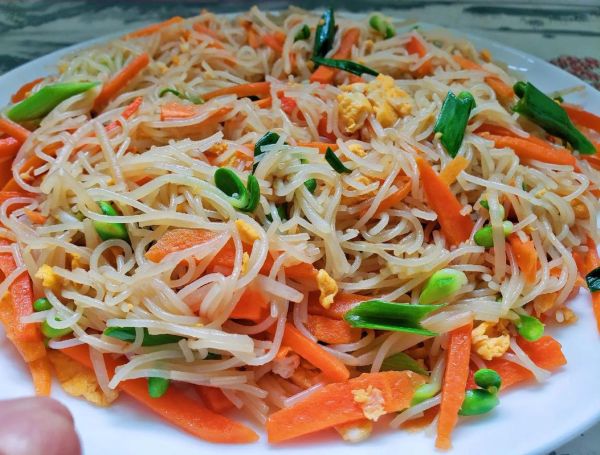 家常米粉怎么做_米粉怎么炒不粘锅