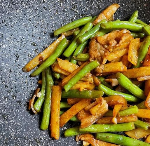 刀豆怎么炒好吃_刀豆焯水几分钟才脆绿