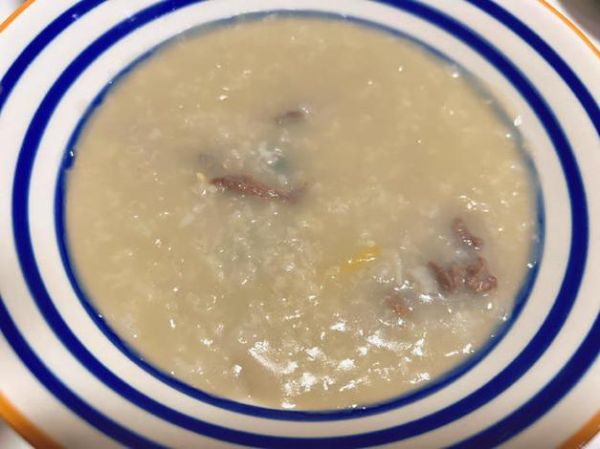 皮蛋牛肉粥怎么做_皮蛋牛肉粥要煮多久