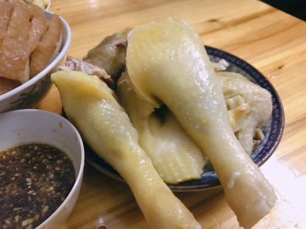 广东鸡的做法_白切鸡怎么做好吃