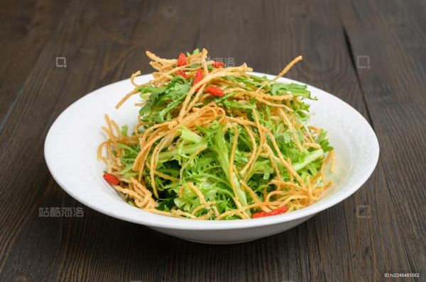 苦菊拌馓子怎么做_苦菊拌馓子需要焯水吗