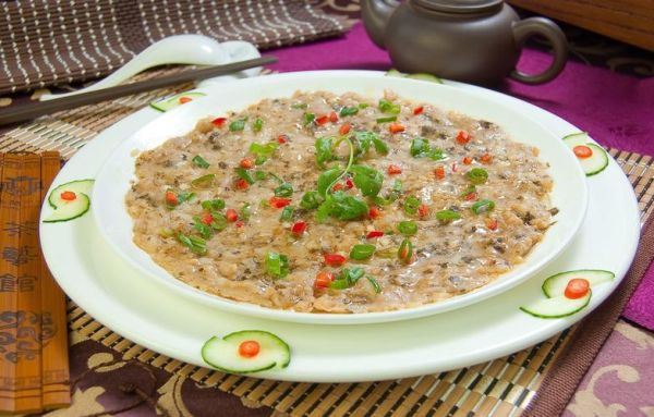 梅菜肉饼怎么做_梅菜肉饼蒸多久才够香