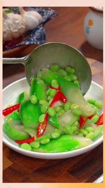丝瓜毛豆怎么炒好吃_丝瓜毛豆的家常做法
