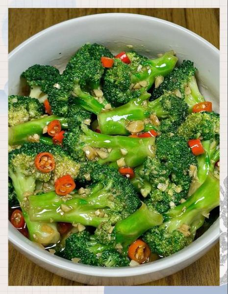 蒜蓉西兰花怎么做_蒜蓉西兰花焯水几分钟